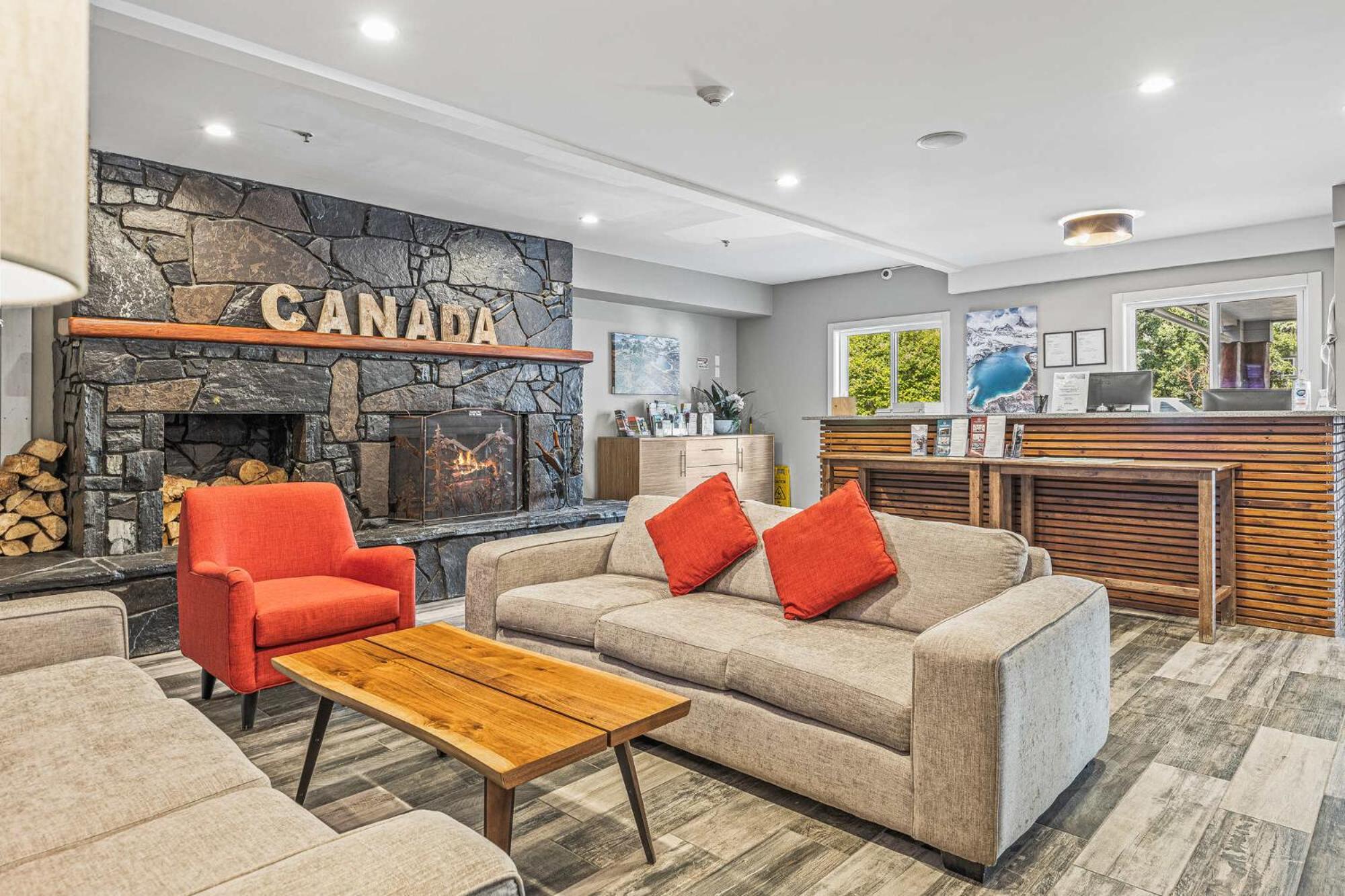 Hotel Basecamp Canmore
