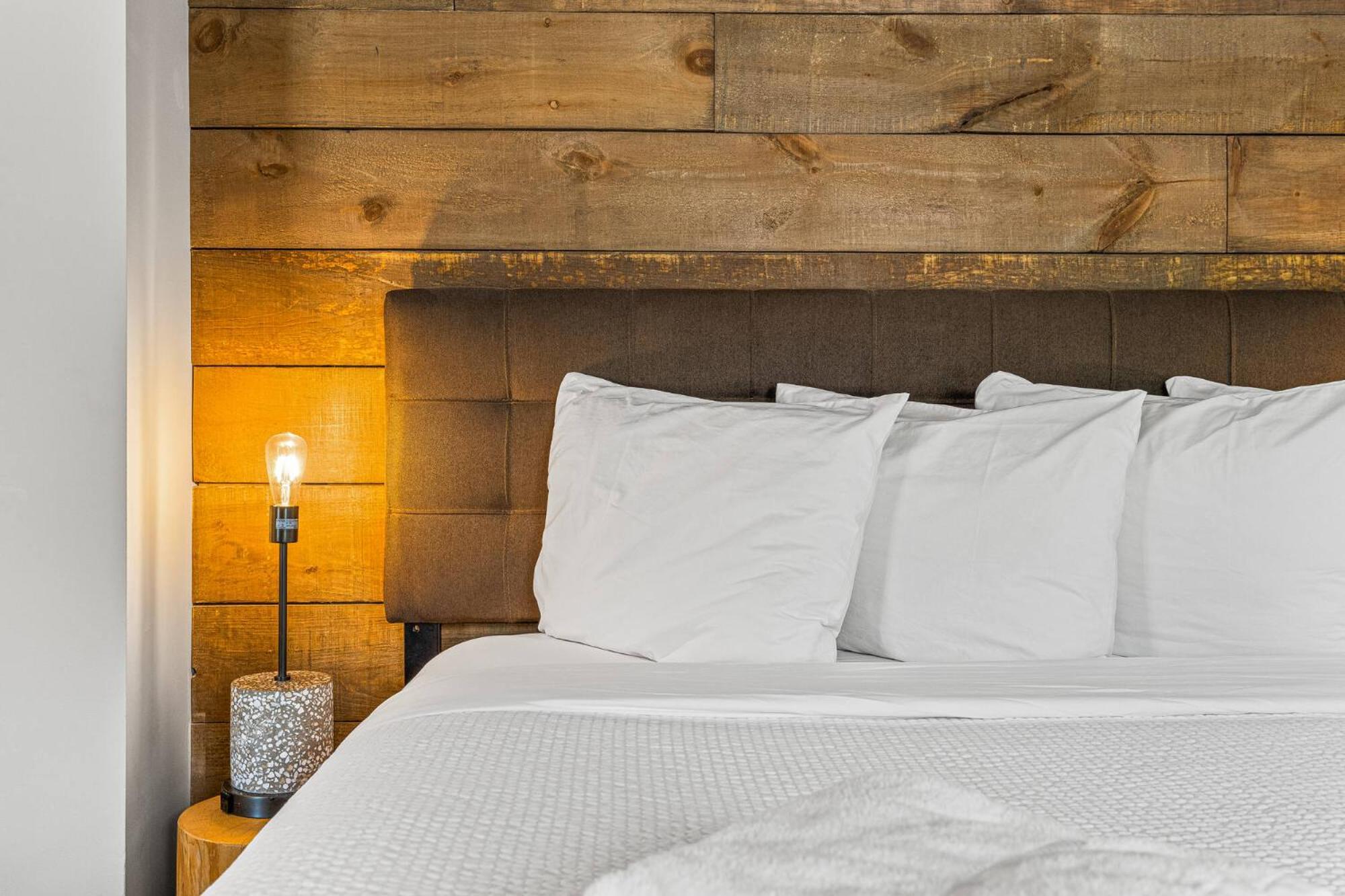 Hotel Basecamp 3*